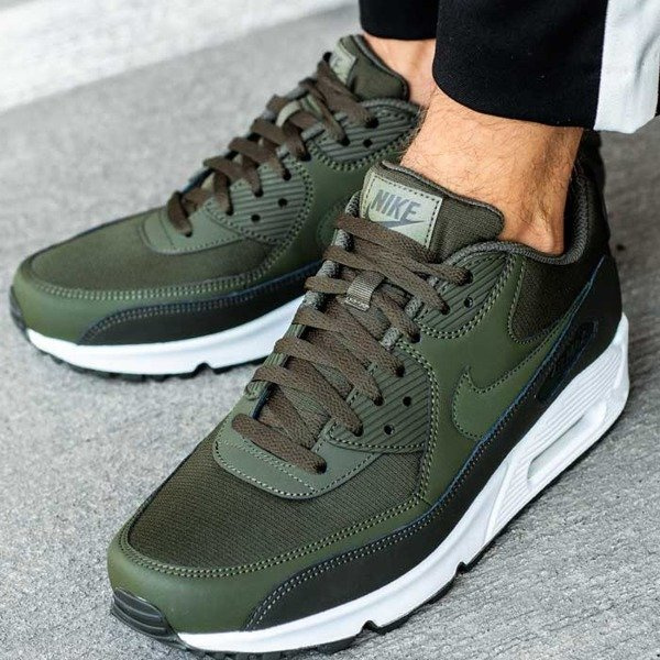 Nike Air Max 90 Essential (537384-310)