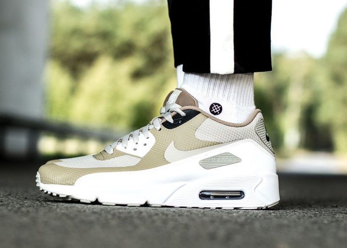 Nike Air Max 90 Ultra 2.0 Essential (875695-005)