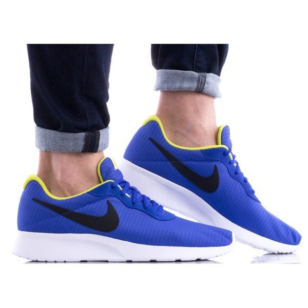 Nike Tanjun (876899-400)