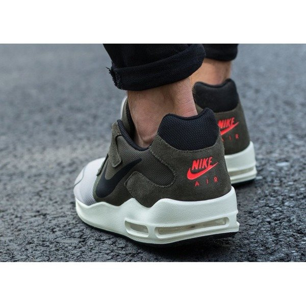 Nike Air Max Guile (916768-002)