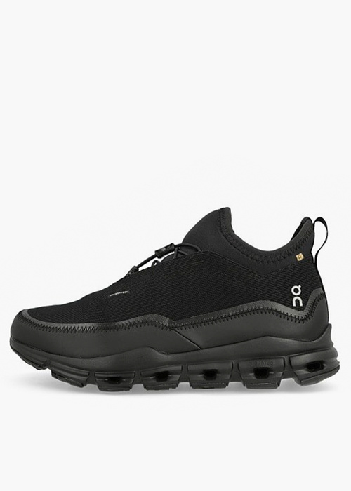 ON Cloudaway Waterproof Suma