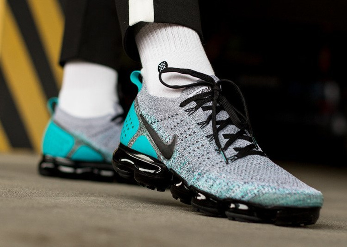 Nike Air VaporMax Flyknit 2 (942842-104)