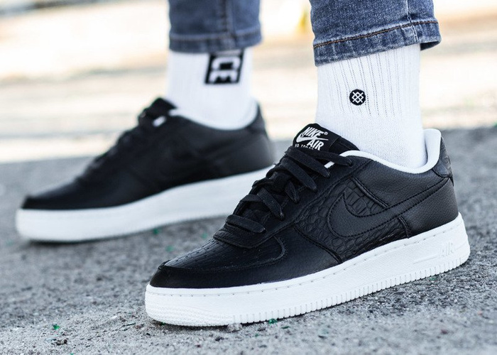 Nike Air Force 1 GS (820438-012)