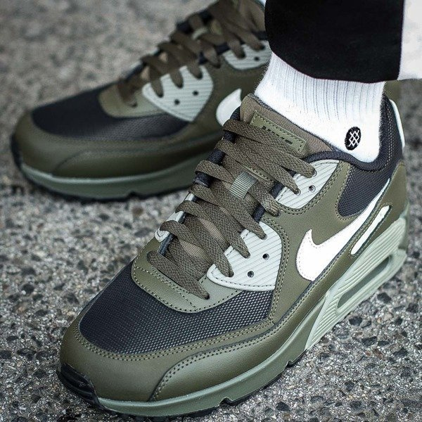 Nike Air Max 90 Essential (537384-309)