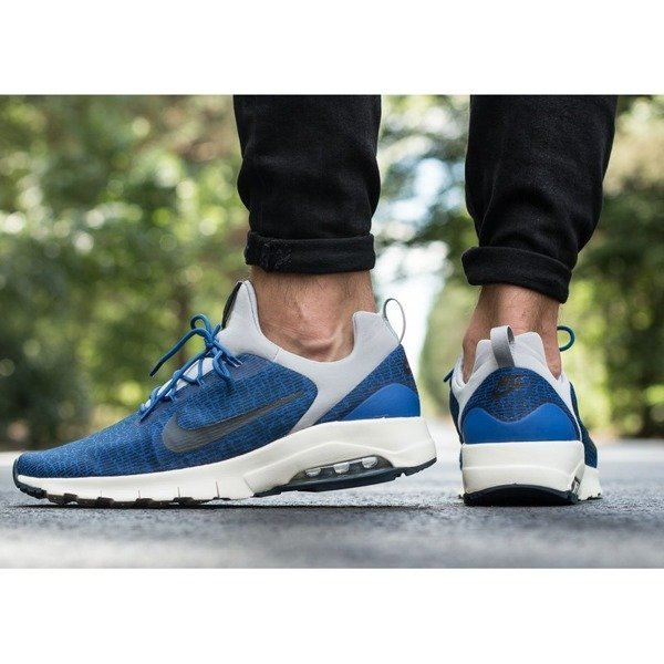 Nike Air Max Motion Racer (916771-400)