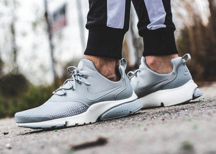 Nike Presto Fly SE (908020-009)