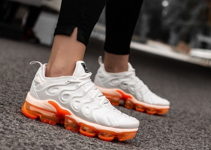 Nike Air VaporMax Plus (AO4550-005)