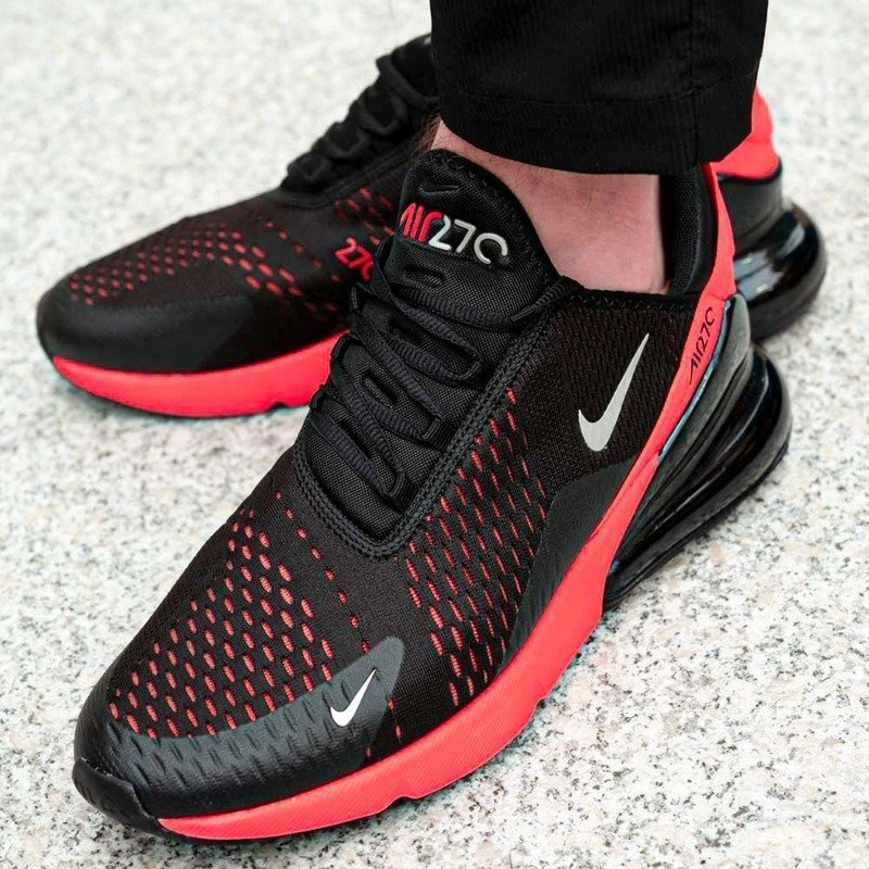 Nike 270 rosse e nere hotsell