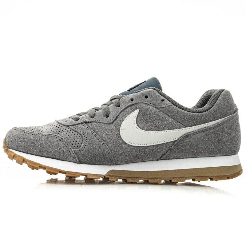 Nike md deals runner suede