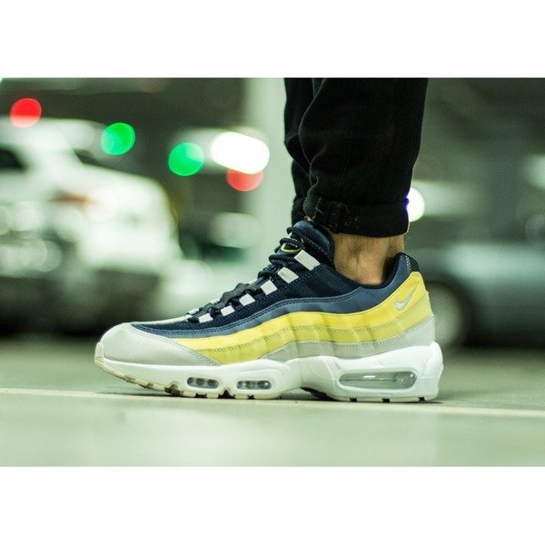 Nike Air Max 95 Essential (749766-107)