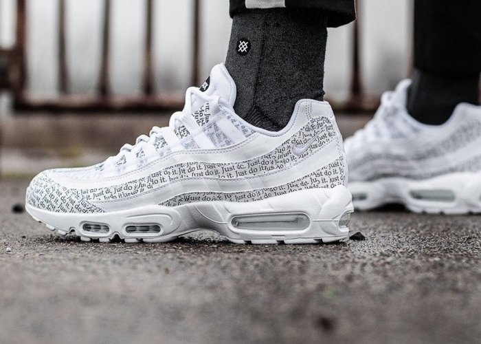 Nike Air Max 95 SE (AV6246-100)