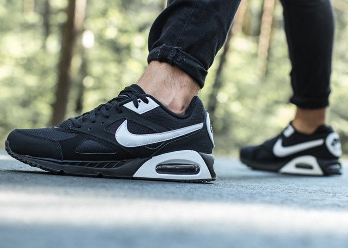 Nike Air Max IVO (580518-011)