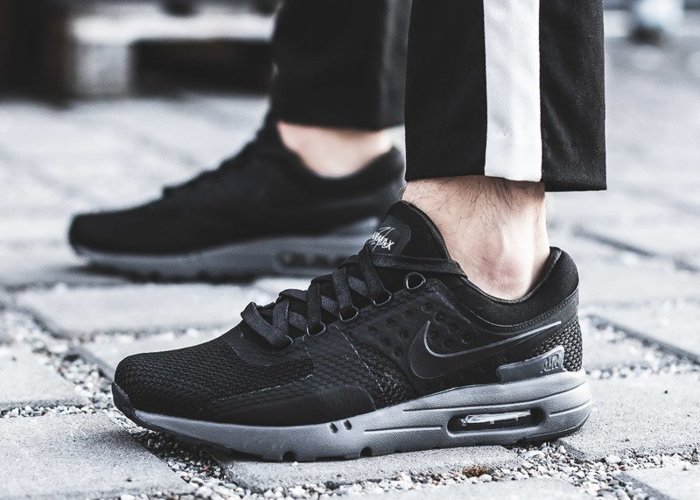 Nike Air Max Zero Qs (789695-001)