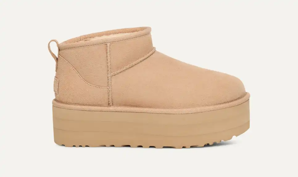 UGG W CLASSIC ULTRA MINI PLATFORM 