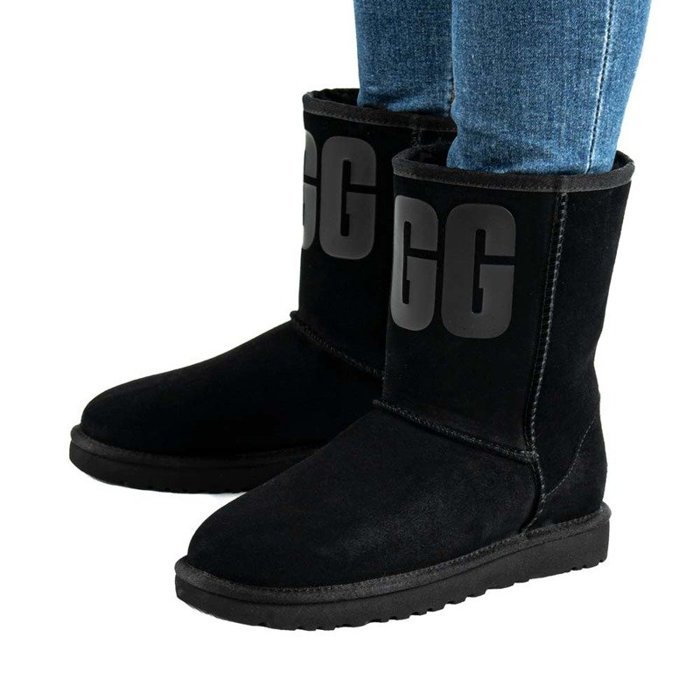 UGG W Classic Short Rubber (1108230-BLK)