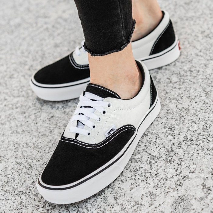 Vans Comfycush Era (VN0A3WM9N8K1)